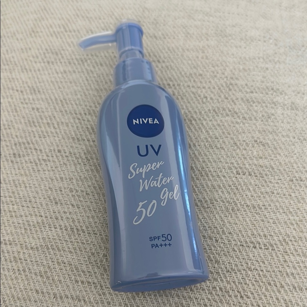 UV Super Water Gel SPF 50 new